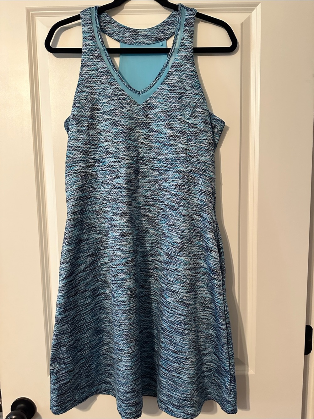 Women’s MPG Blue V-Neck Sleeveless Casual Dress with pockets Large